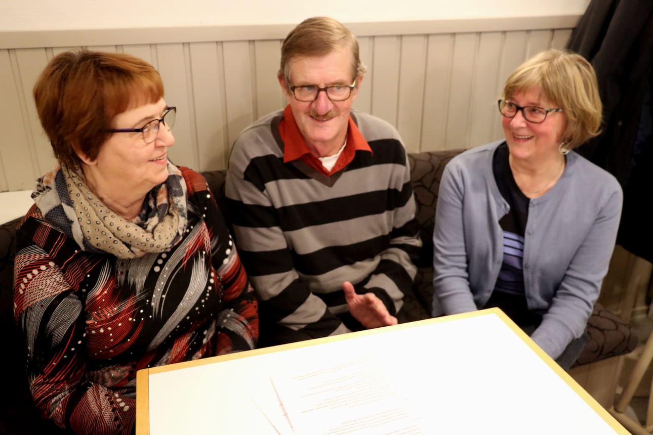 Toini Hiitola, Jaakko Männistö ja Eeva Hussa ovat aktiivisia eläkeliittolaisia Merijärveltä.