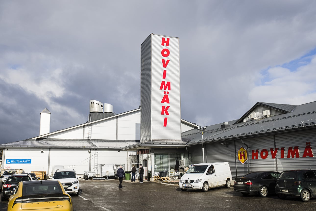 Rovaniemen Eteläkeskuksessa 90-luvulta asti toiminut tavaratalo Hovimäki lopettaa