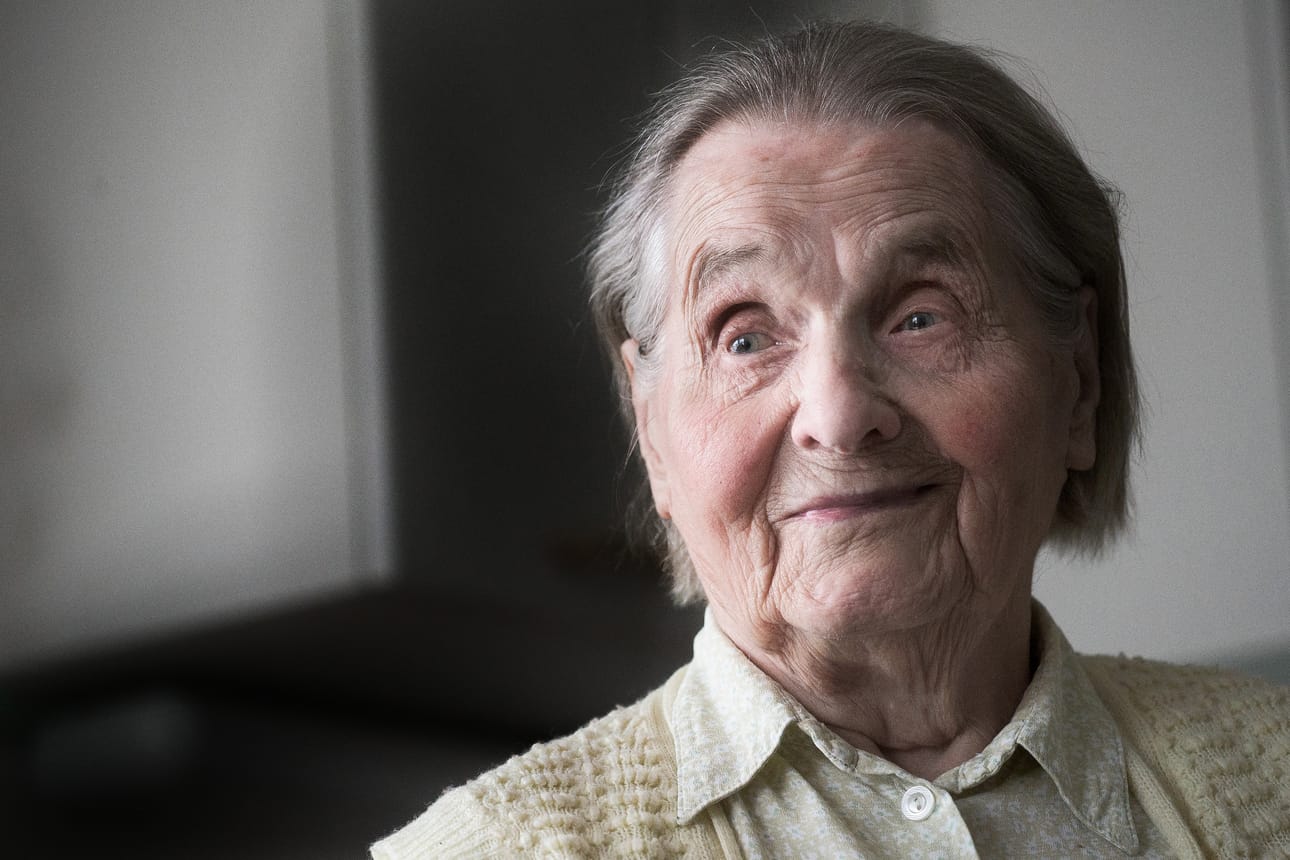 Lääketiedehän se on jatkanut minun elämääni, kahdesta sydäninfarktista toipunut Jenni Siikaluoma kuittaa utelut hänen pitkän ikänsä salaisuudesta.
