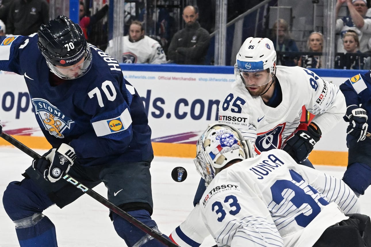 Teemu Hartikaisen yhteispeli toimii Sakari Mannisen kanssa.