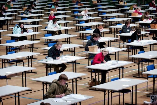 Valtakunnallisessa, STT:n toteuttamassa lukiovertailussa oli mukana 350 lukiota. Vertailussa huomioitiin lukiopaikkansa syksyllä 2016 vastaanottaneiden nuorten sisääntulokeskiarvoja ja tämän vuoden ylioppilaskirjoitusten tuloksia. Tuloksissa näkyivät myös arvosanamuutokset.
