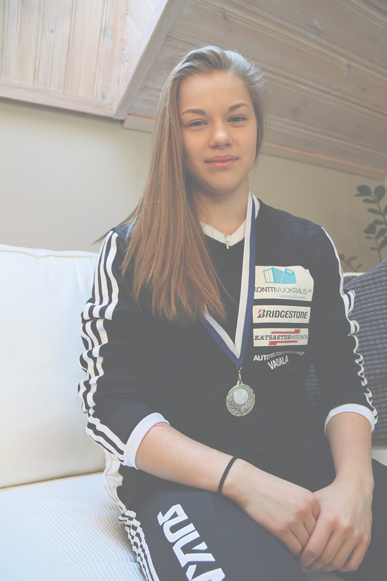 Milla Uusitalolla kisoja on paljon, joten palkintokokoelma on kasvanut vuosi vuodelta. Suomenmestaruuskisoista tuli kotiin hopeaa.