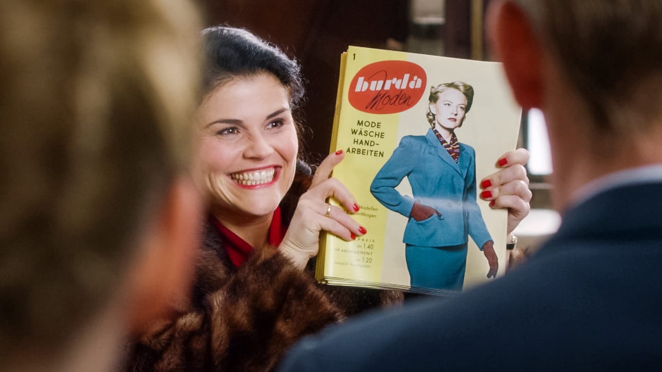 Saksalaisessa minisarjassa seurataan Aenne Burdan (Katharina Wackernagel) perustaman Burda-muotilehden alkuvaiheita.