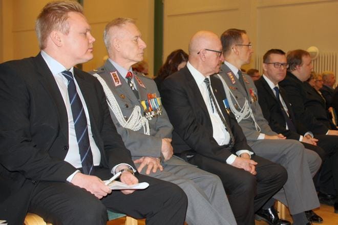 Ylihärmän päämaja 100 vuotta -juhla kokosi Härmän Kylpylän Lakeus-salin täyteen juhlakansaa viime sunnuntaina.