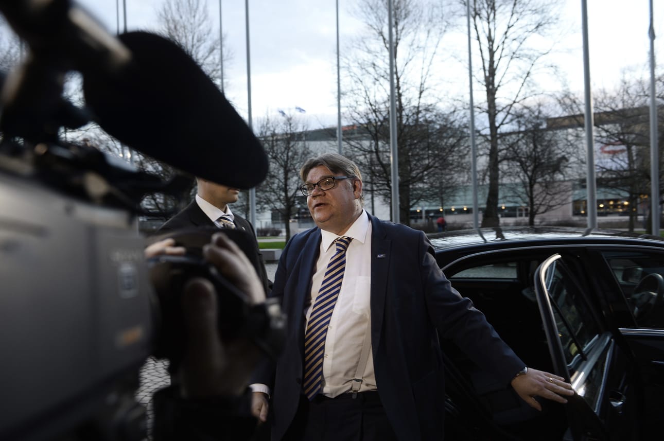 Perussuomalaisten Timo Soini hakee jälleen jatkokautta.