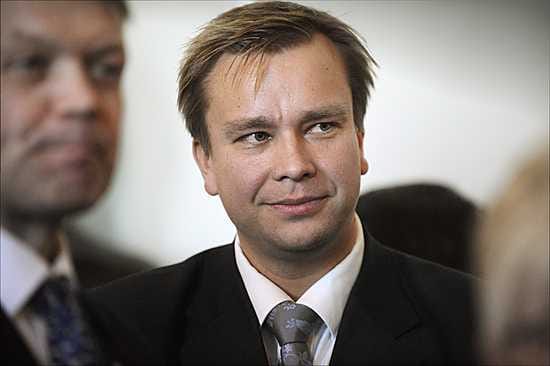 HS: Kaikkonen sai säätiöltä vuodessa 42 000 euroa