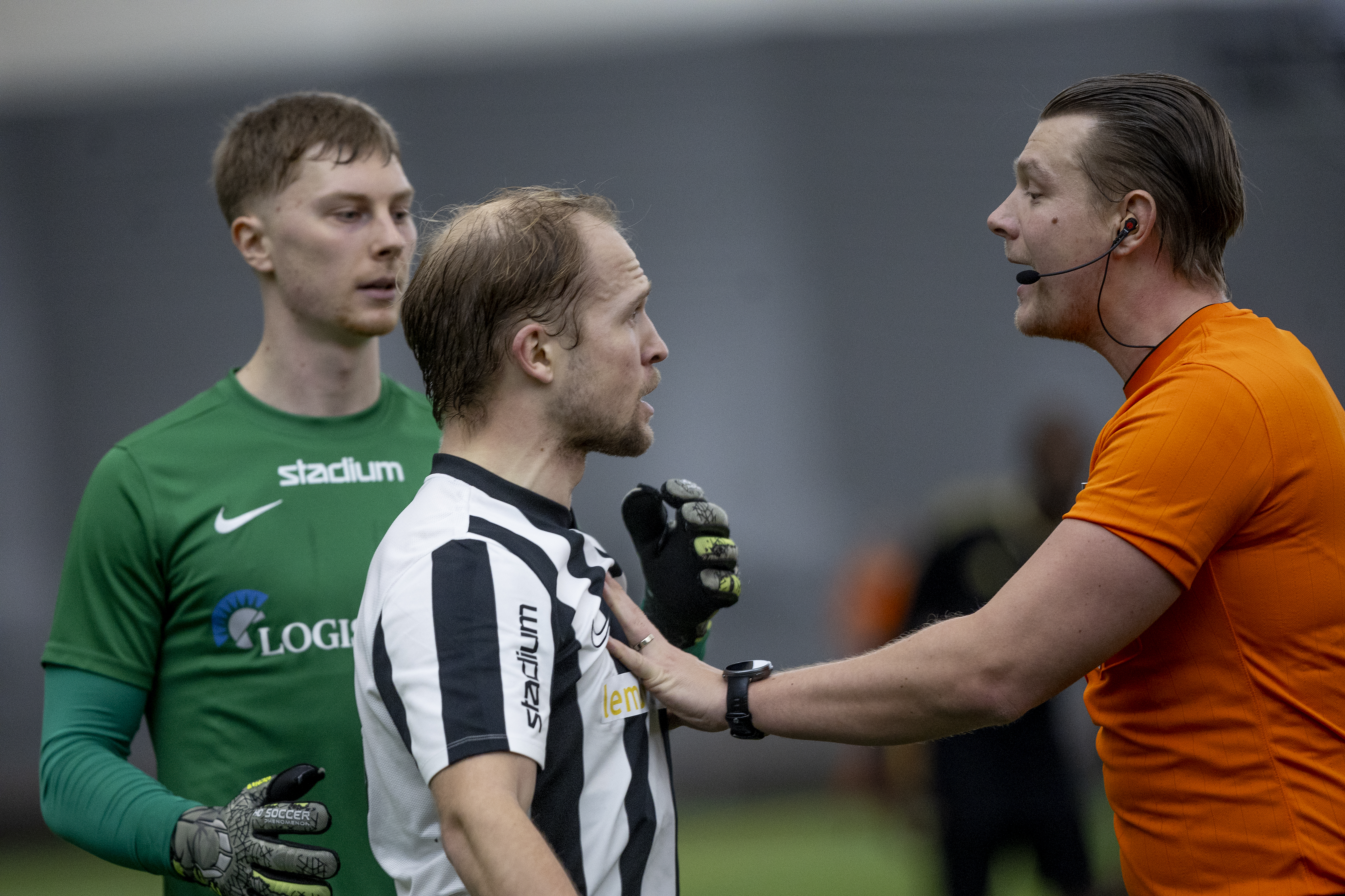 Puolustuksen raataja jatkaa monivuotisella sopimuksella – Ainakin yhdeksän pelaajaa lähtee Vepsusta