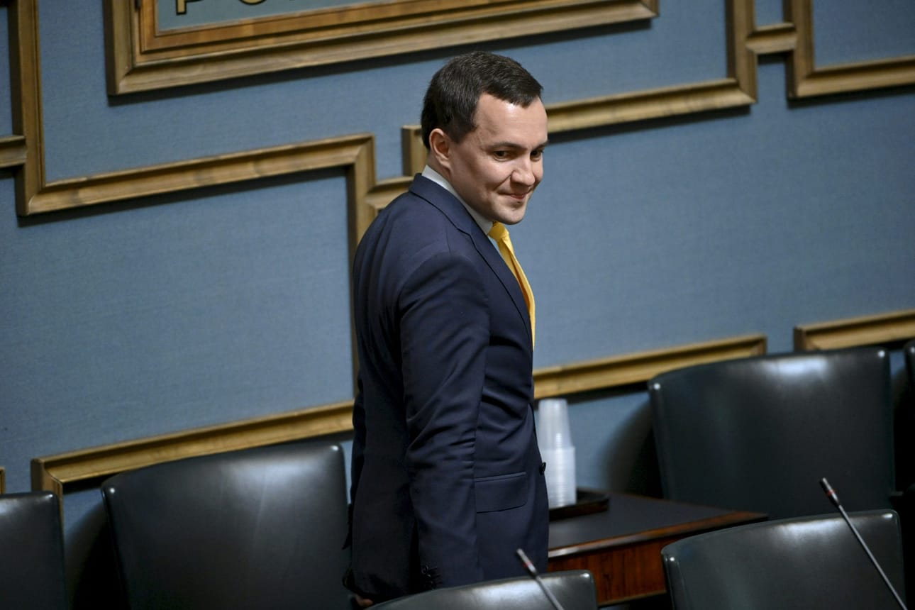 Välikysymyksen jättäneiden vasemmistoliiton, SDP:n ja vihreiden mukaan Rydman on ministerin asemassa hyökännyt toistuvasti julkisesti mediaa ja hänen toiminnastaan kertoneita naisia vastaan. LEHTIKUVA / Mikko Stig