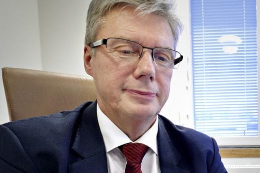 Jorma Rasinmäki sanoo, että tuottavuus ja tehokkuus on pidettävä maakunnassa mielessä.