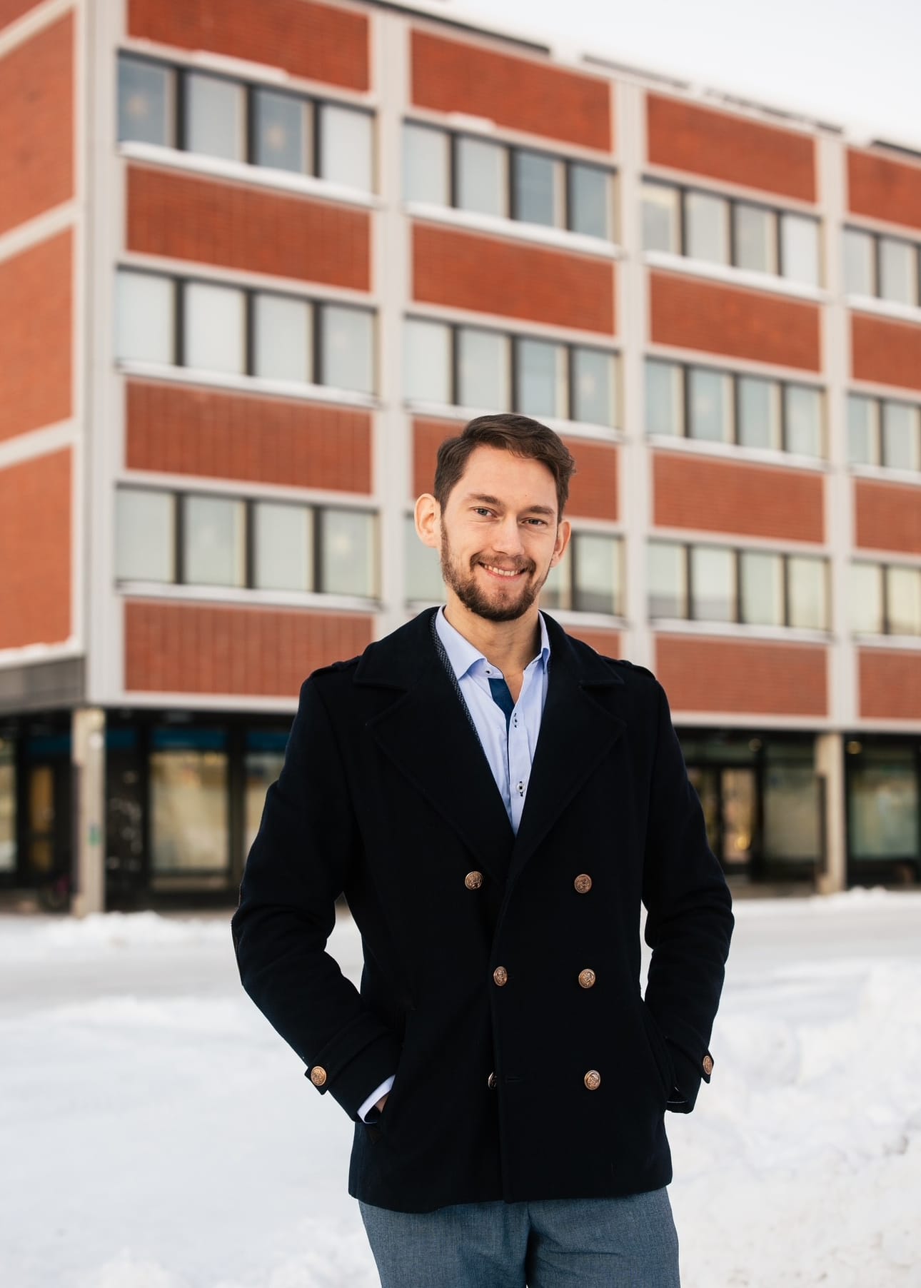 Sakari Yrjö-Koskinen on kiinnostunut muistakin Rovaniemen kiinteistöistä, kuten Lääninhallituksen korttelista.