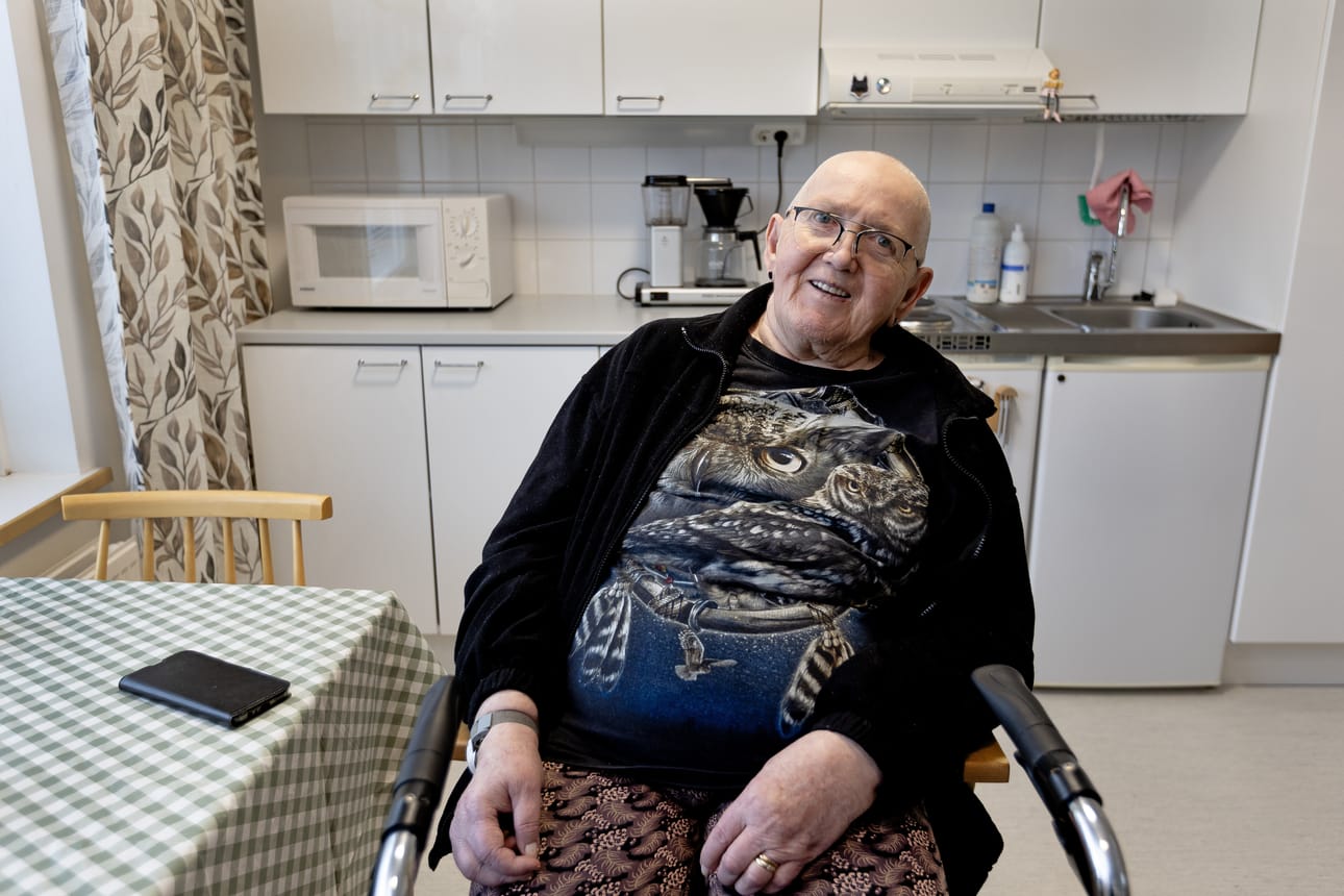 Terttu Ryönänkoski asuu tuetussa asunnossa Siikajoella.