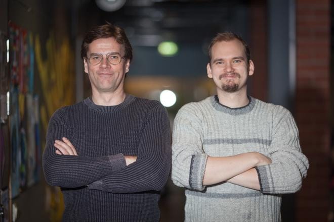 Markus Ketola ja Vesa Ojaniemi ovat molemmat Kauhajoen Panula-opiston oppilaita. – Pienillä paikkakunnilla musiikkiopistot ovat korvaamattomia aarteita. Siellä on ihmisiä, jotka ovat aidosti innostuneita musiikista, vaikka resurssit ja oppilasmäärät ovat pieniä, Ojaniemi toteaa. KUVA: TEEMU MATTSSON