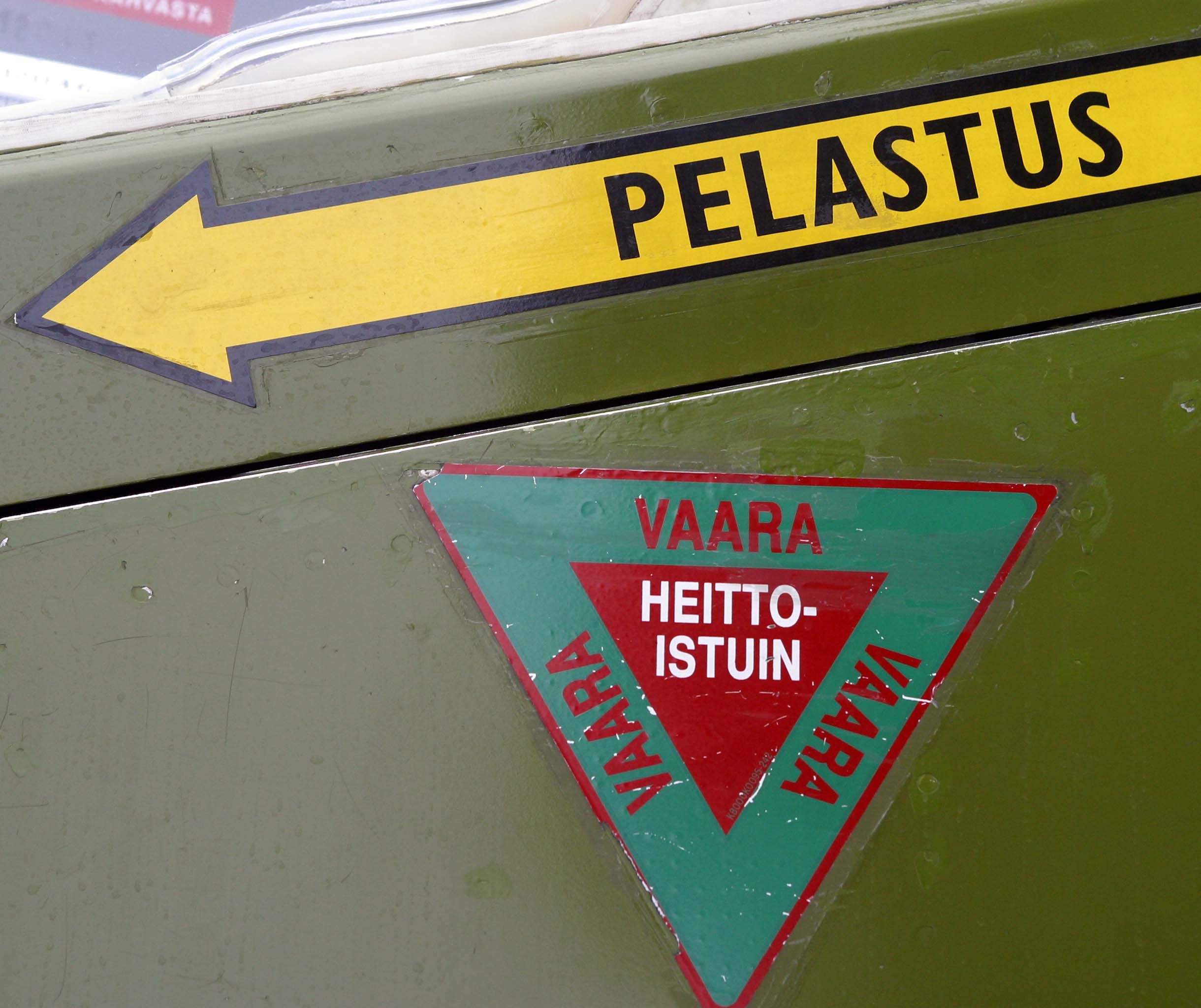 Ilmavoimissa on käytetty heittoistuinta 23 eri lento-onnettomuudessa – näin se toimii