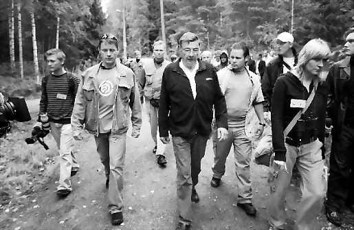 Nils Gustafsson palasi surmapaikalle oikeuden tutustuessa Bodomin rantaan.