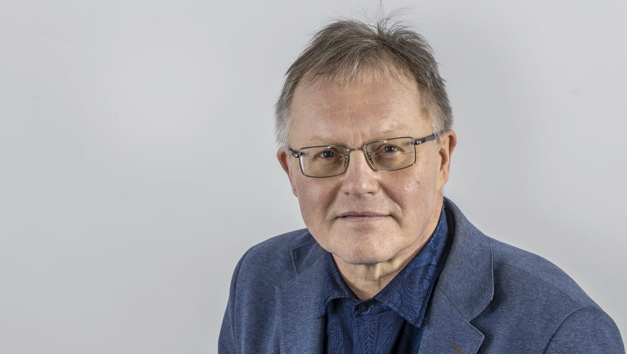 Antti Ervasti on Kalevan toimittaja.