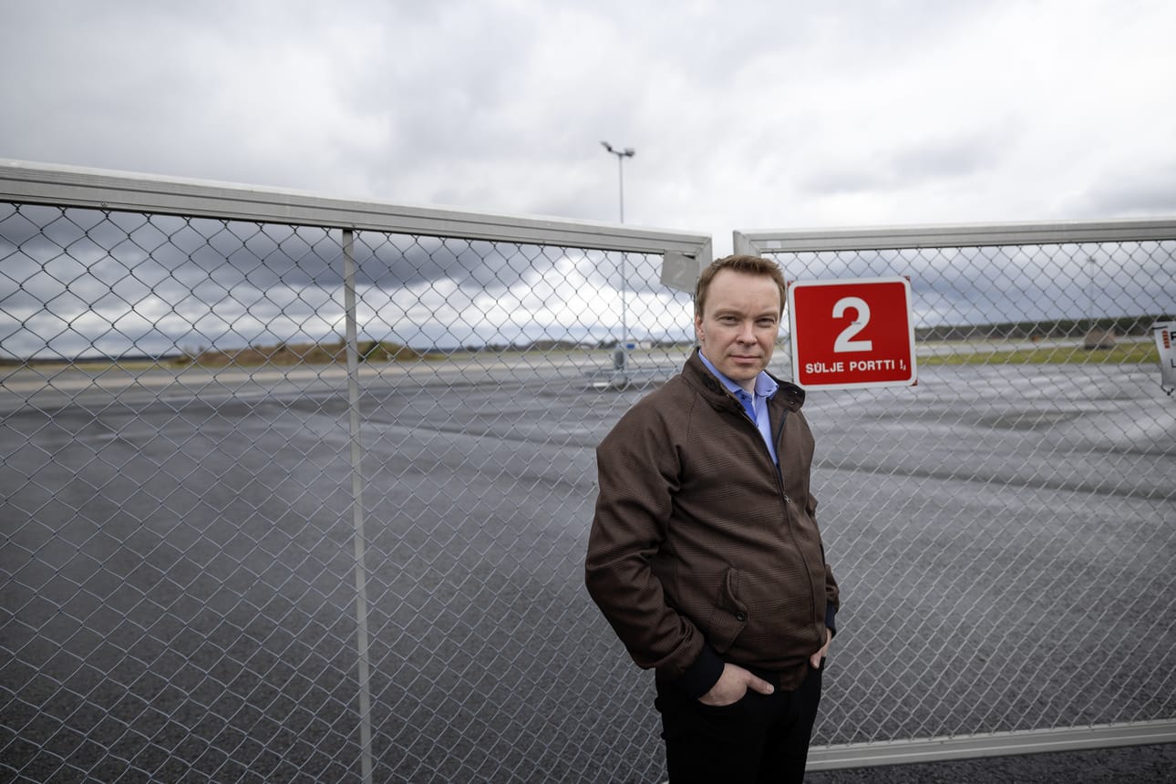 LSK Business Parkin toimitusjohtaja Mika Marjamäki tietää, että nimenomaan lentokenttä on se, joka tekee Kauhavan entisen Lentosotakoulun alueesta kiinnostavan.