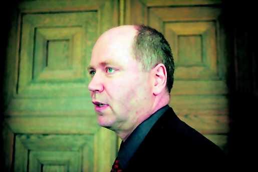 SDP:n puheenjohtaja Eero Heinäluoma nousee valtiovarainministeriksi. Hallitukseen tulee myös muita muutoksia.
