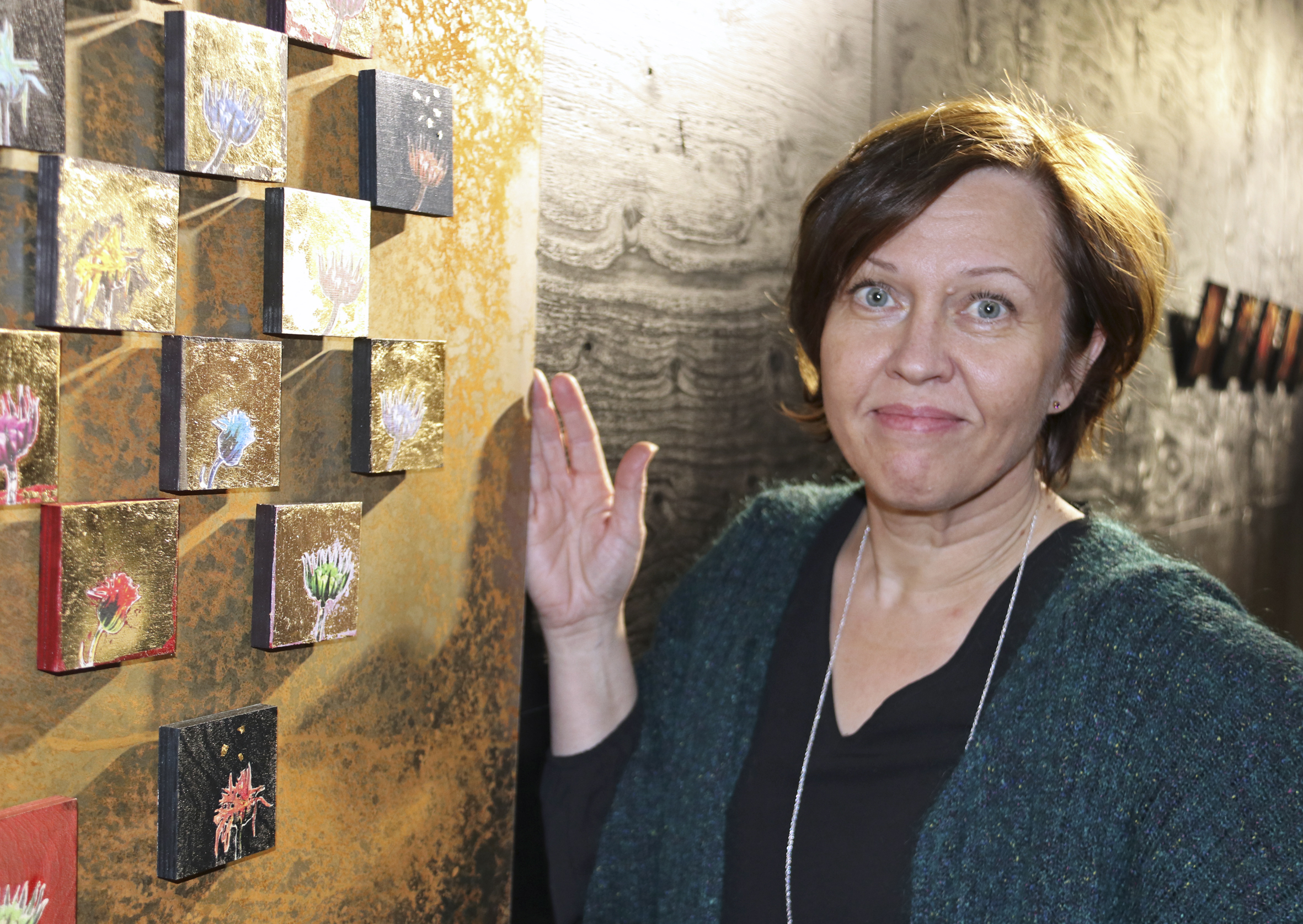 Eija Nevalan Mature-näyttely on esillä Luontokeskuksessa.