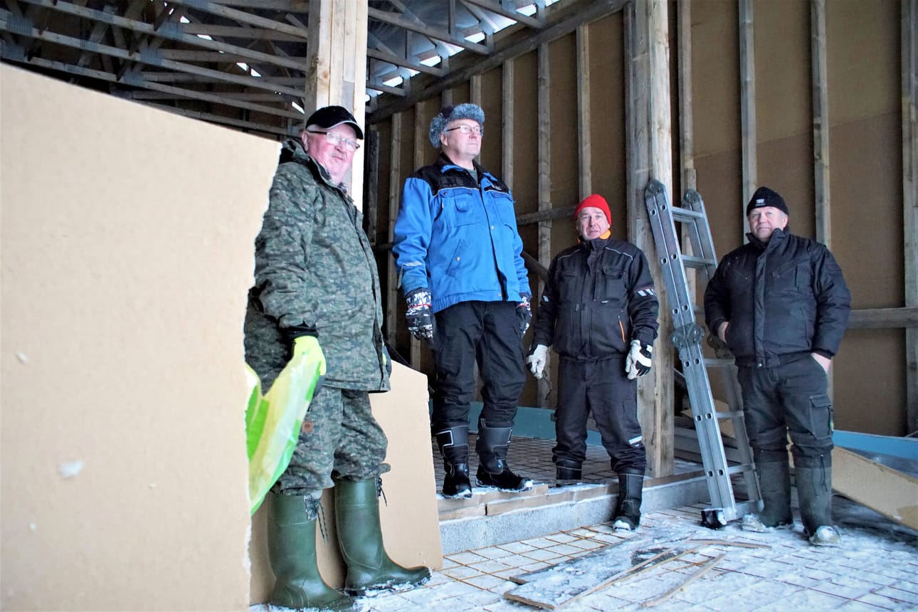 Vielä tässä tekemistä piisaa, pohtivat Juhani Falck (vasemmalla), Rauno Rytinki, Pekka Jurmu ja Raimo Pokka.