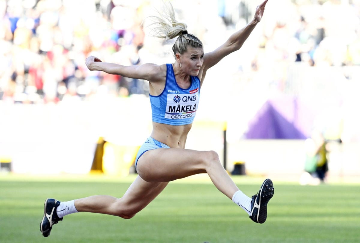 Kristiina Mäkelä ponnisti ensimmäisellään tuloksen 14,18. LEHTIKUVA / VESA MOILANEN