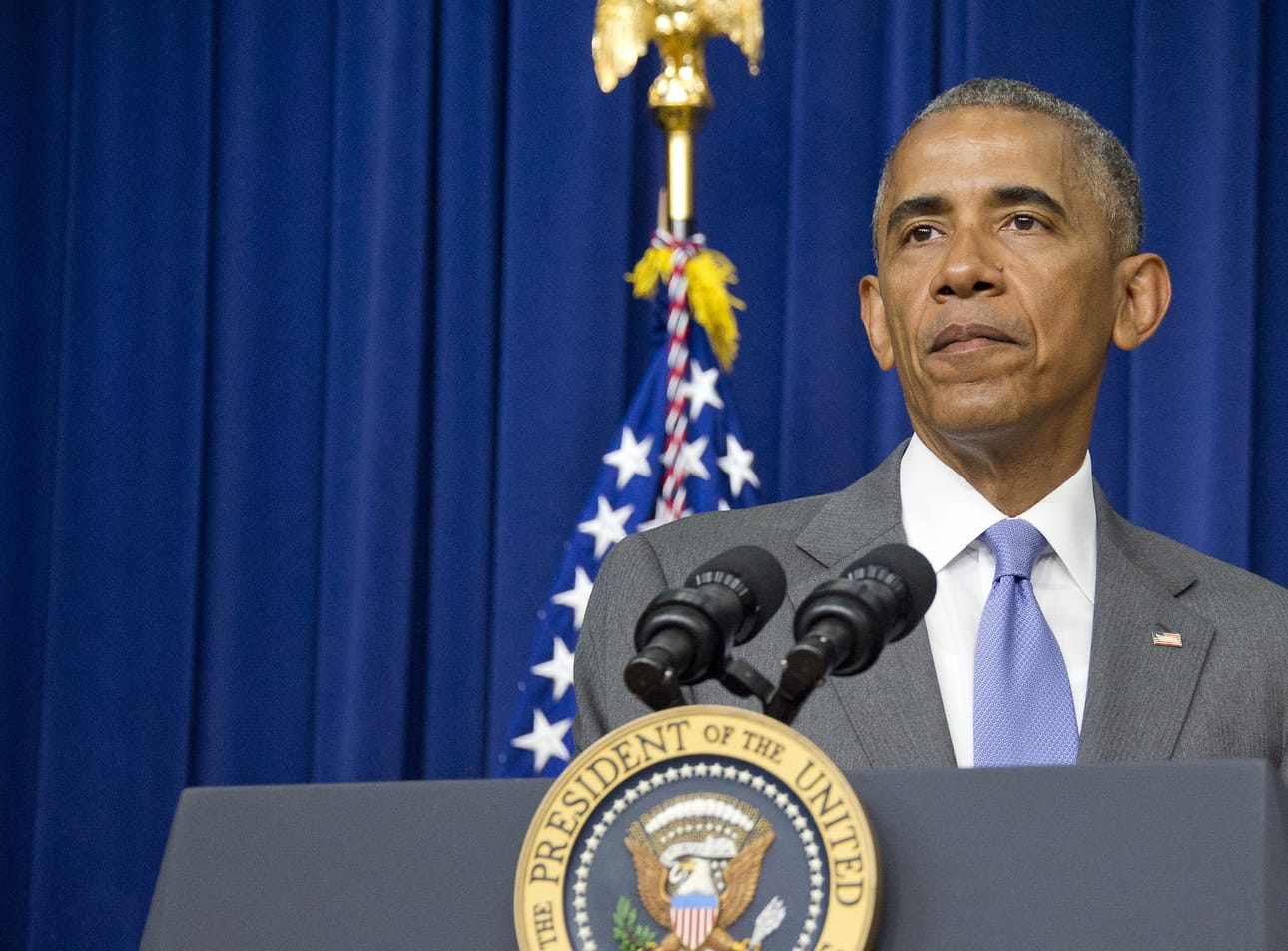 Barack Obama ylisti tapettua brittikansanedustajaa, Jo Coxia keskiviikkona.