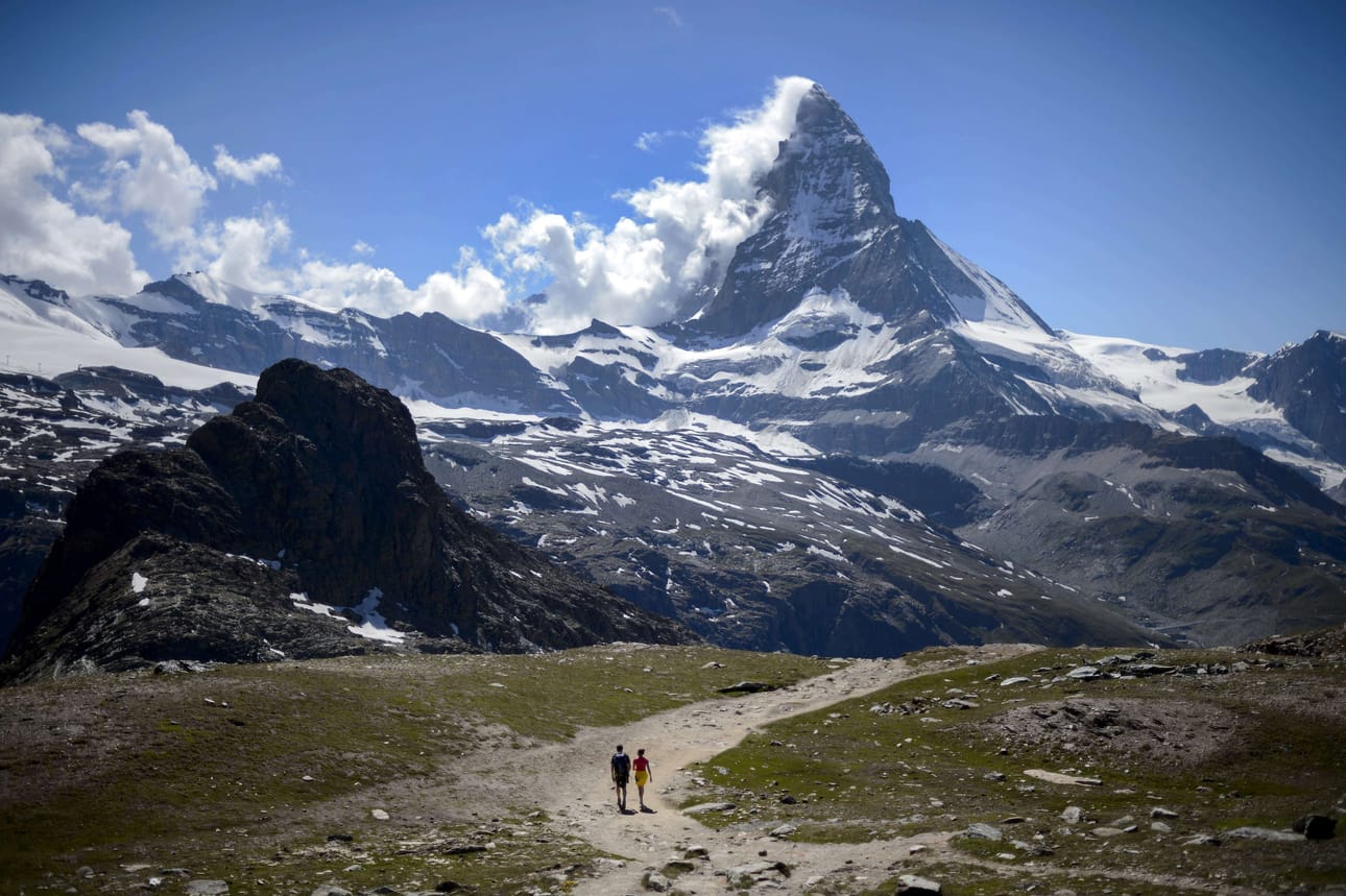 Suomalaismies on kateissa Alppien Matterhorn-vuorella