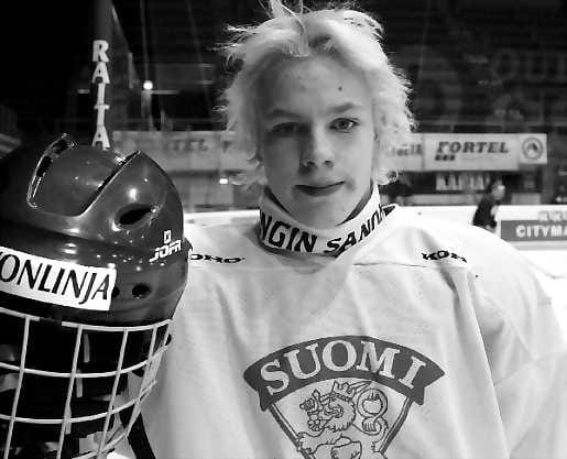 Leijonapaitaan. Kärppien Tomi Viirret kuvailee valintaansa leijonapaitaan iloisena yllätyksenä.