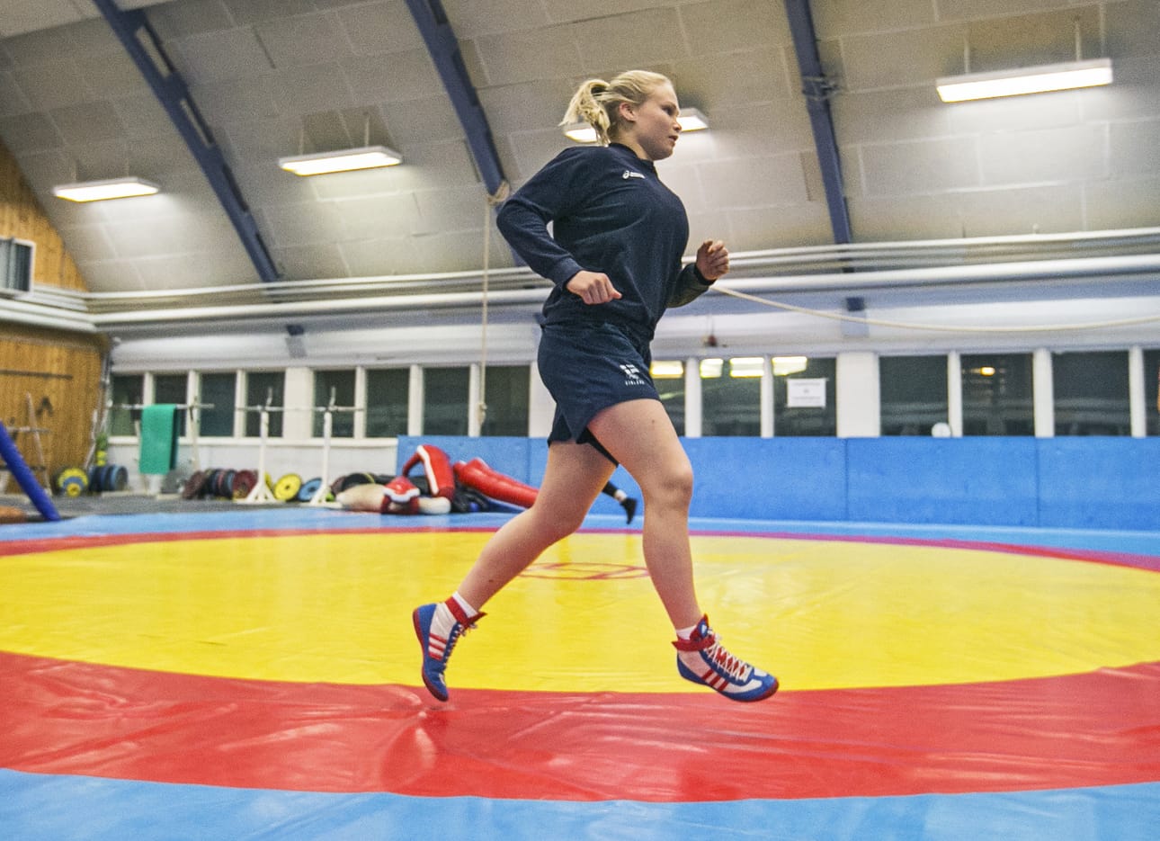 Petra Olli kohtaa huomenna illalla painittavassa EM-loppuottelussa Azerbaidzhanin Elis Manolovan. Arkistokuva.