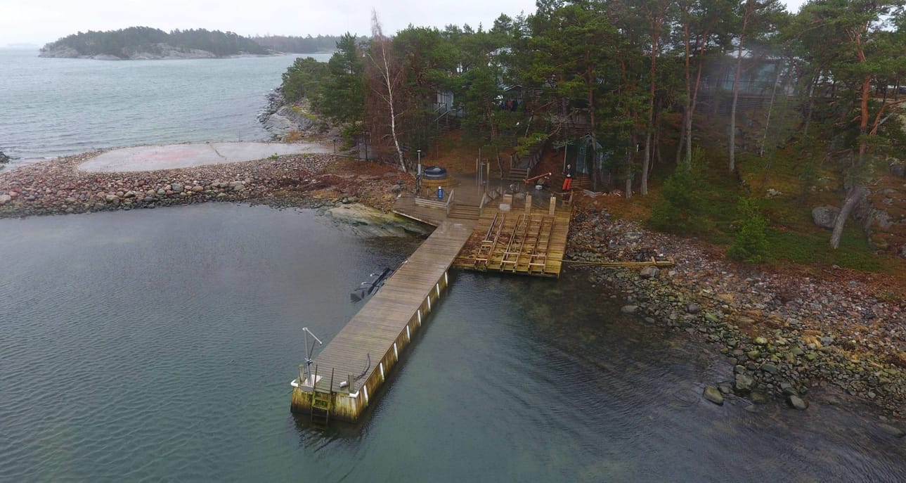Airiston Helmeen liittyvät rikosepäilyt nousivat esiin syyskuussa 2018, kun KRP teki yhtiön omistamiin tiloihin laajan kotietsinnän Turun saaristossa ja mantereella. LEHTIKUVA / Jussi Nukari