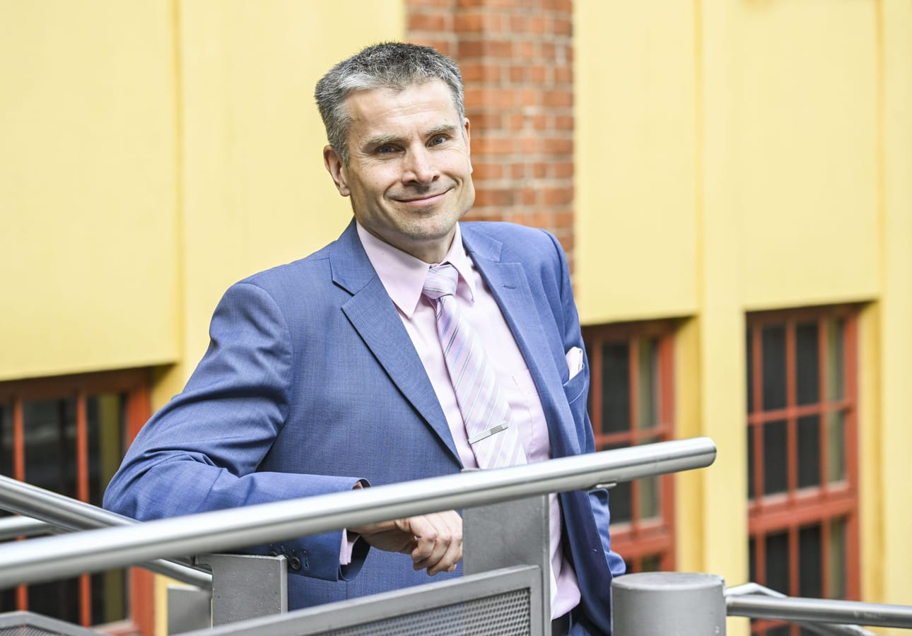 Nordean pääanalyytikko Jan von Gerich, arvioi, että vuoden euriborin reipas pudotus johtuu siitä, että markkinoilla on viime päivinä arvioitu "aika rajustikin" uudelleen odotuksia keskuspankkien koronlaskuista. LEHTIKUVA / Markku Ulander
