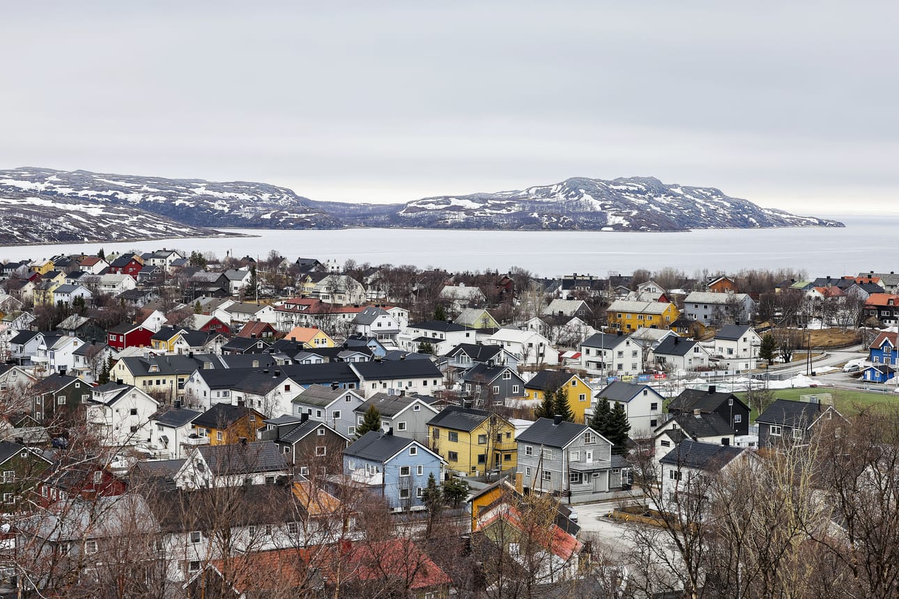 Norja valvoo ilmatilaa Jäämeren rannalla. Kuva Kirkkoniemestä, joka sijaitsee Norjassa Venäjän vastaisella rajalla.