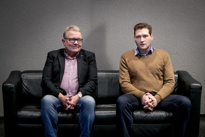 Heikki Kangas (vas.) ja Mikko Kraatari ovat valmiita auttamaan ja sparraamaan maatalousyrittäjiä päätöksenteossa. Tuoreet maatilacoachit ovat lajissaan ensimmäisiä. KUVA: JAAKKO ELENIUS