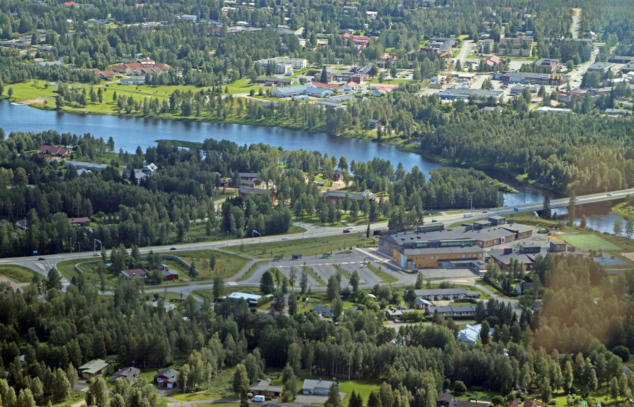 Etualalla Hirsikampus.