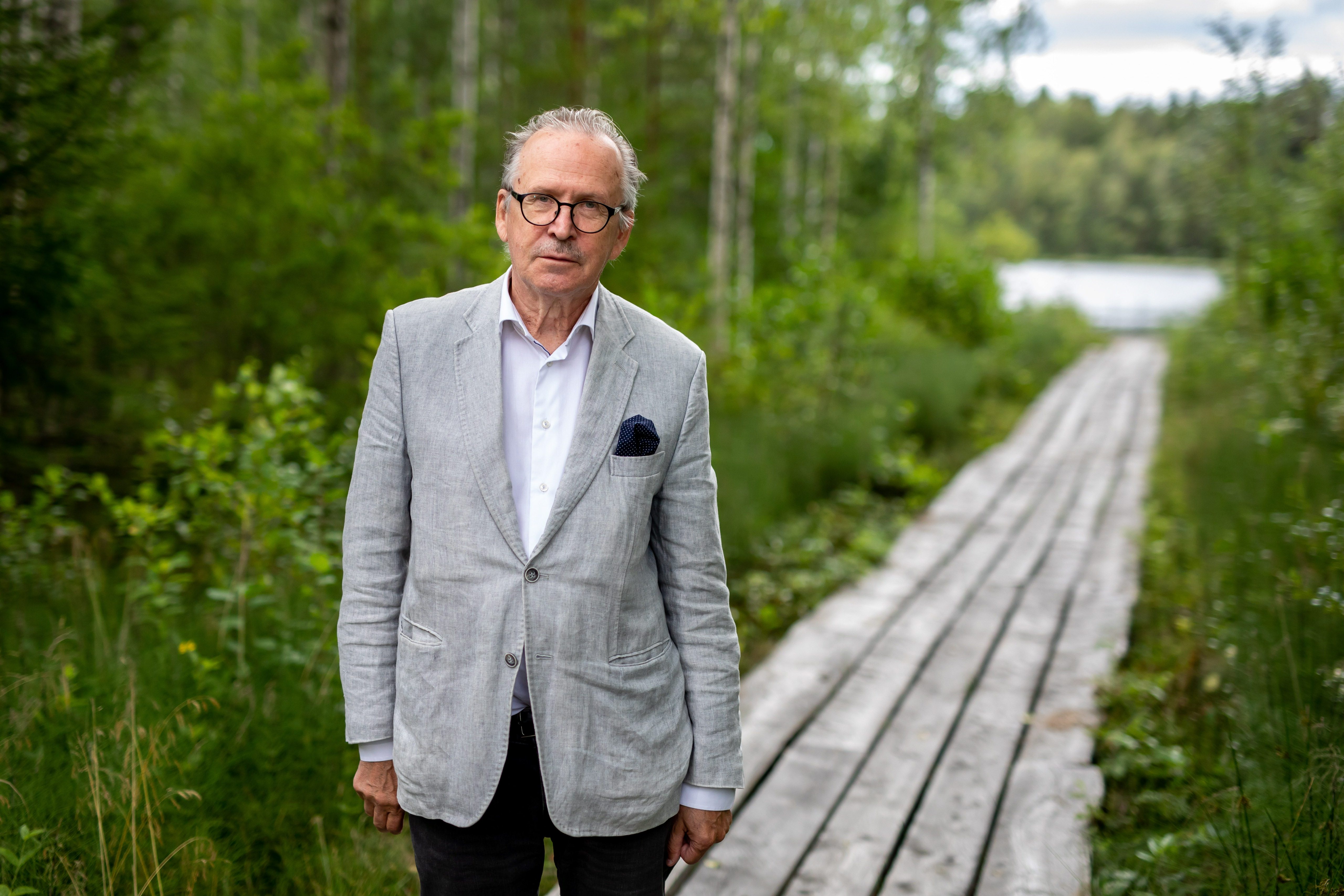 Maaseudun rauhassa syntyy kirjoja ja esitelmiä. Uuttakin on tulossa: – Talvisodan taustan haluan kirjoittaa uusiksi, vaikka keskitynkin nykyisen kansainvälisen järjestelmän ymmärtämiseen, Alpo Rusi sanoo. 