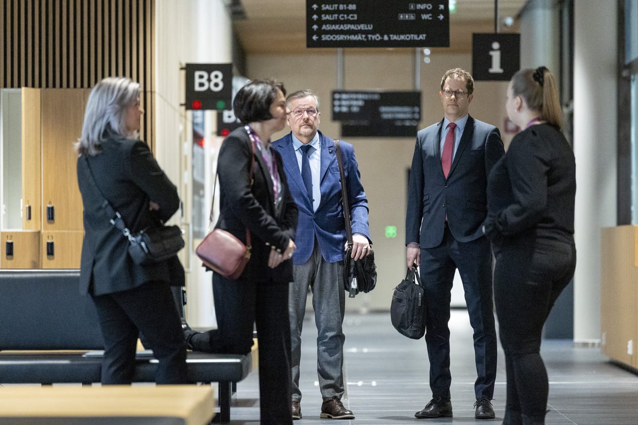 Oulun entisen yhdyskuntajohtajan Matti Matinheikin (kesk.) rikosoikeudenkäynti tuli tiistaina päätökseen Oulun oikeustalossa.