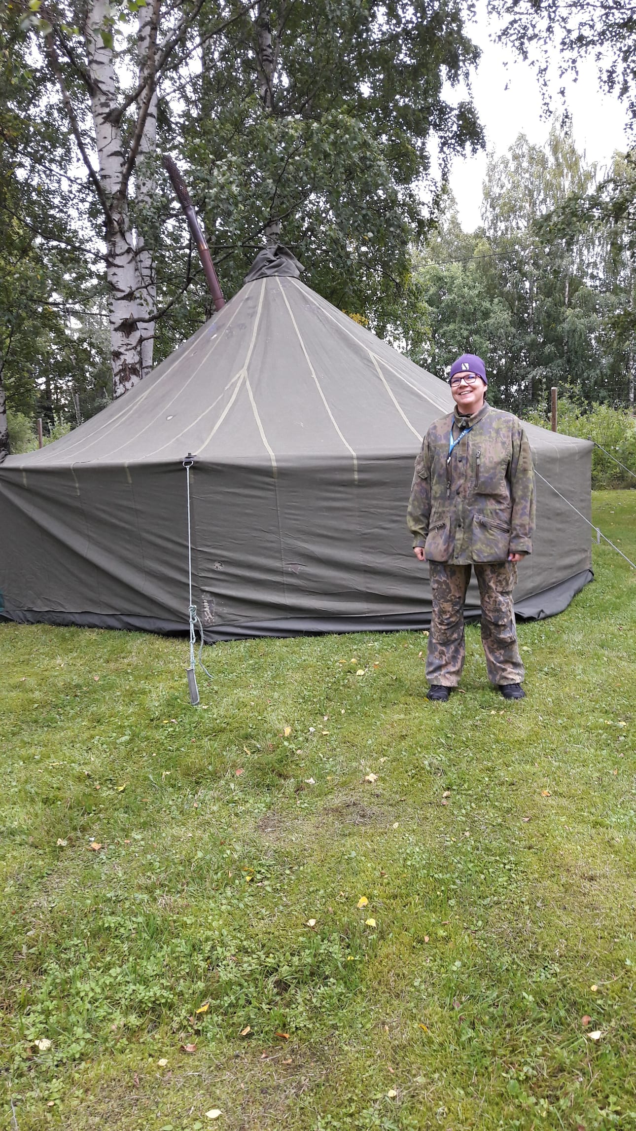 Kuusamolainen Sanna Laihola-Baas lähti mukaan NASTA-harjoituksiin heti kun kuuli niistä. Hänen mielestään harjoituksissa oppii kansalaistaitoja, joita jokainen nainen tarvitsee monissa arkisissa tilanteissa. Harjoituksissa yövytään usein puolijoukkueteltoissa, jotka kootaan yhdessä.