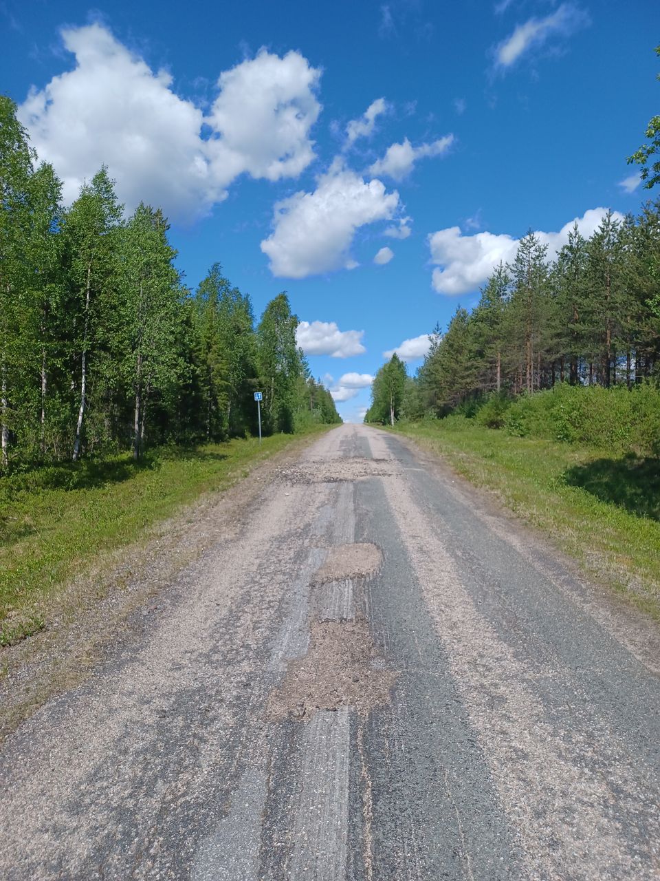 Valtio säästää muuttamalla maanteitä sorateiksi – Katso, mitkä tiet menettävät päällysteensä Pohjois-Suomessa