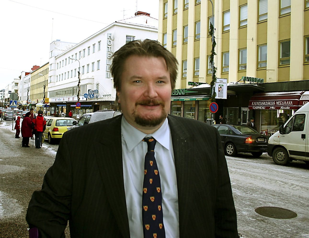 Venäjä-tutkija, dosentti Arto Luukkanen kertoo, että hänen poliittisen heräämisensä taustalla on ”Ylen toimittajien jatkuva perussuomalaisten pilkkaaminen”.