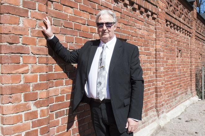 Rikosmuseo kertoo on Mikko Ylikankaan ensimmäinen tietokirja. Toinen on kuitenkin jo teossa, ja kuten ex-poliisille sopii, aihepiiri pysyttelee samana. KUVA: Kimmo Penttinen