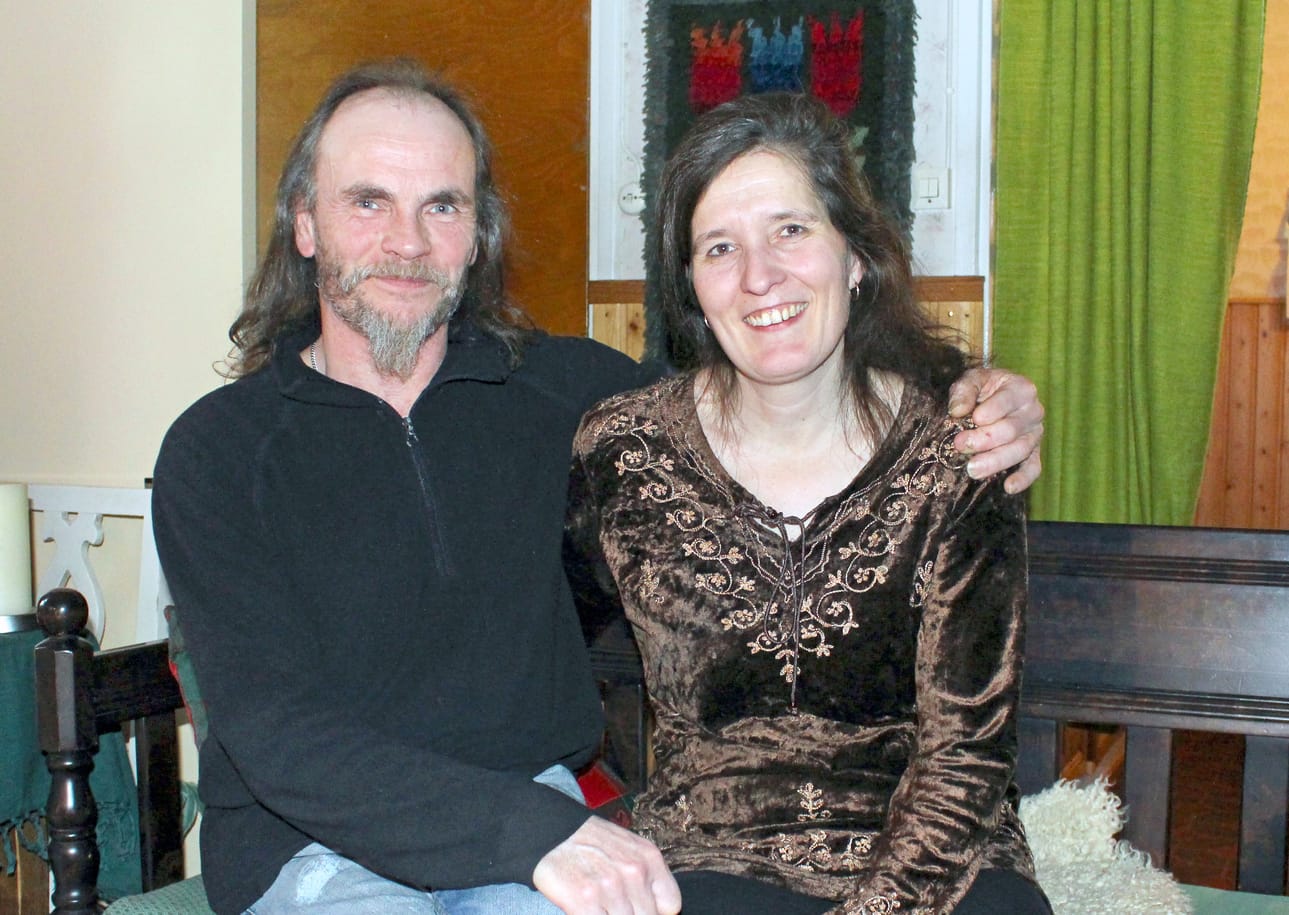 Vesa Anttila ja Irene Entchev eivät ole pelkästään maatalousyrittäjiä, vaan sen ohessa he tekevät paljon muutakin oman kylän ja sen kyläläisten eteen.