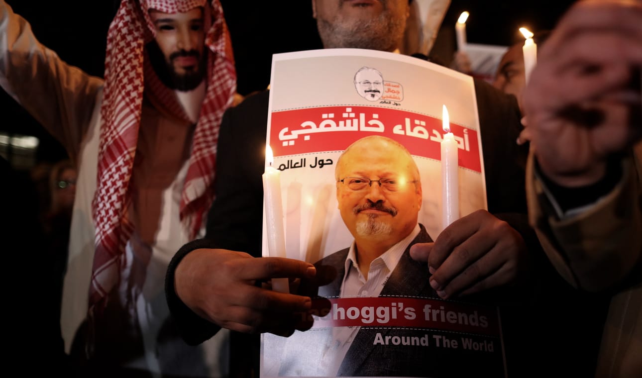 Toimittaja Jamal Khashoggin murhattiin Saudi-Arabian konsulaatissa Istanbulissa viime vuoden lokakuussa.