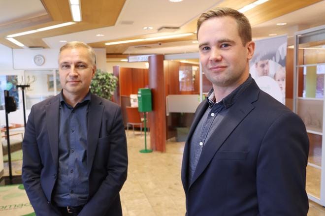 Kuukausi vaihtuu ensi viikolla. Silloin vaihtuu myös johto OmaSp Kuortaneen konttorissa. Lauri Viinikan työtä jatkaa palvelupäällikkö Santeri Mäkelä. KUVA: EEVA-LIISA KULJU