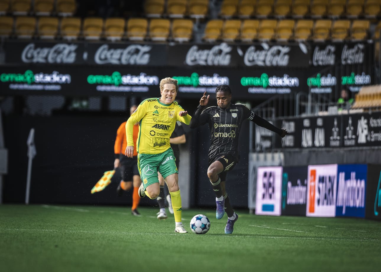 SJK:n hyökkäävä puolustaja Babacar Fati siirtyy urallaan eteenpäin Skotlannin Valioliigaan, Livingston FC:n riveihin.
