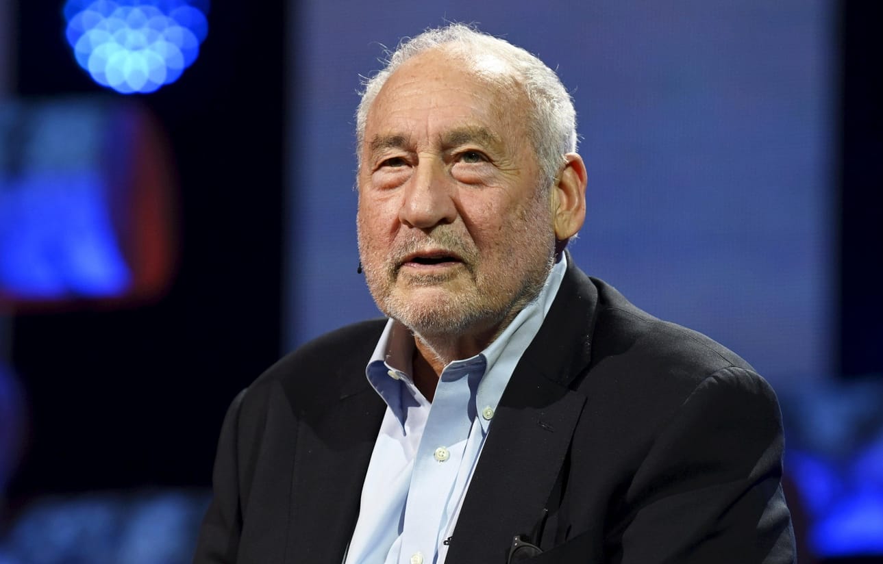 Yhdysvaltalainen ekonomisti Joseph Stiglitz osallistui Nordic Business Forum -yrityskonferenssiin Helsingissä syyskuussa 2022. LEHTIKUVA / Vesa Moilanen