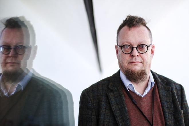 Filosofian tohtori Ari Haasio on tutkinut vihapuhetta ja valemedioita. Valemedioiden uutisista seuraava ongelma on, että valeuutiset voivat näyttää luotettavilta. Valeuutiset ovat propagandaa. KUVA: KRISTA LUOMA