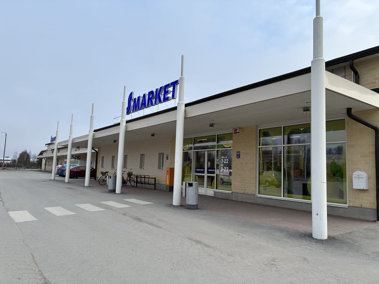 S-market Ylistaron uudistustyöt alkavat keväällä. Syksyllä kiinteistössä toimii myös apteekki.