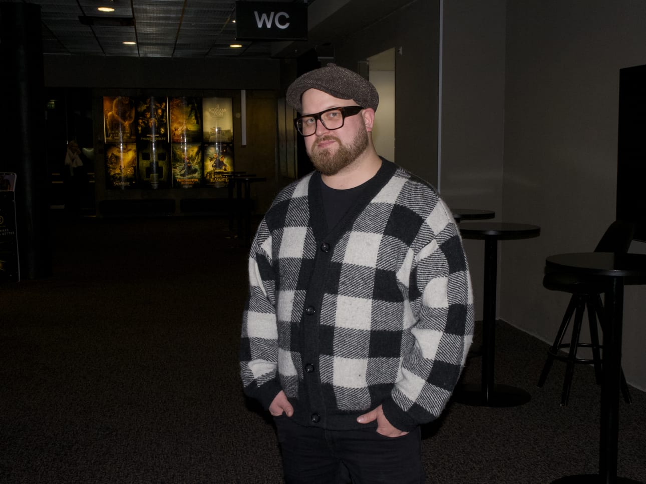 Lasse Oikarinen olisi mielellään seurannut Ismo Leikolan uran vaiheita syvällisemminkin kuin pikakelausmaisina välähdyksinä.