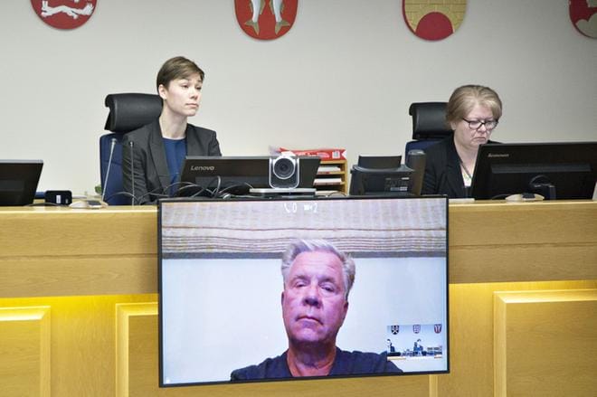 Markku Ritaluoma kuullaan videoyhteyden välityksellä Kanta-Hämeen käräjäoikeudessa. Ritaluoma on parhaillaan Floridassa. Kuva torstain oikeudenkäynnistä. KUVA: Esko Tuovinen