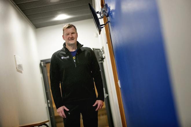 Alppihiihdon ohjaajakurssin kouluttajana toimii helmikuussa Pasi Puttonen Kuortaneen urheiluopistolta. KUVA: JAAKKO ELENIUS