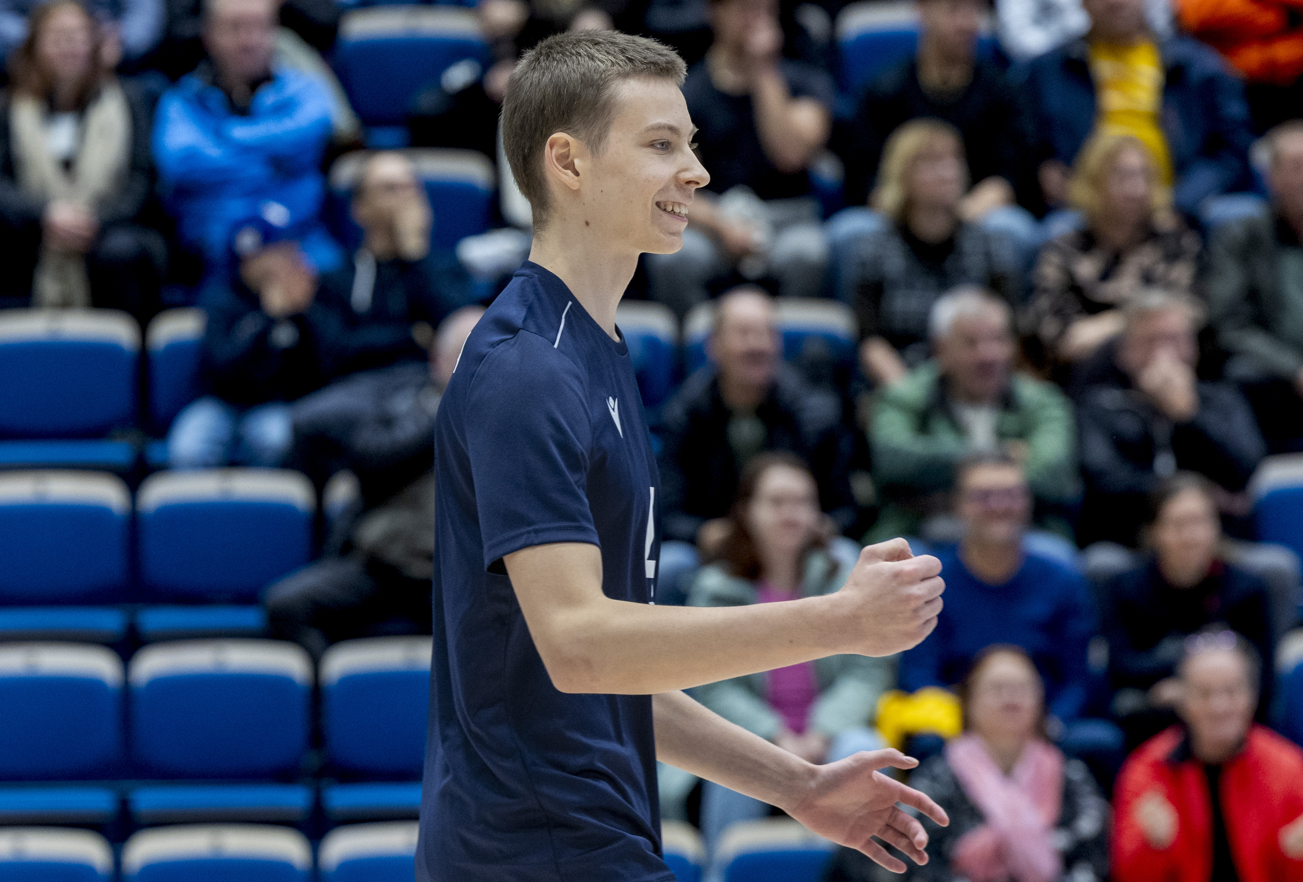 AC Oulu Volley nappasi oman alueen huippulupaukset riveihinsä – 17-vuotiaat Eeli Kuukasjärvi ja Kaapo Vanhatupa  palaavat Kuortaneelta kotiin